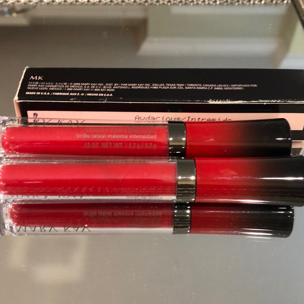 NEW Marykay vinyl lip shine!